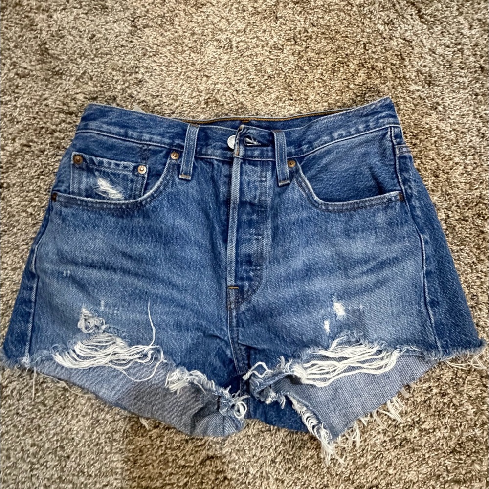 Levi 501 dark blue denim shorts